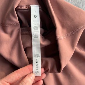 Wonder Train High-Rise Short8” lululemon. Worn once. Great condition.